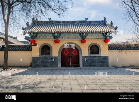 Il Tempio di Yuhuang shan: Un gioiello architettonico immerso nella natura!