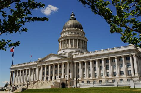  Lo Utah State Capitol: Un capolavoro architettonico con viste mozzafiato!