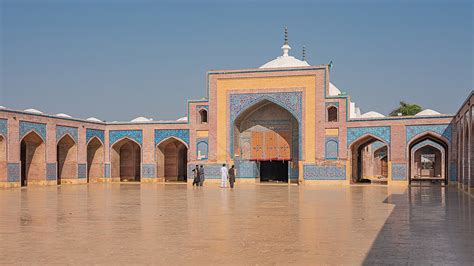  Shah Jahan Mosque Lahore: Una Splendida Eredità Moghul!